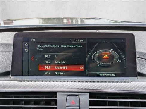 Used 2018 BMW M4 Convertible image 12