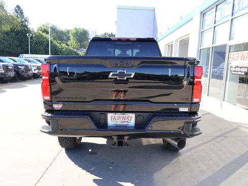 New 2026 Chevrolet Silverado 3500 LTZ w/ LTZ Plus Package AWD/4WD image 9
