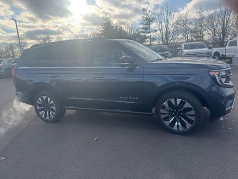 New 2026 Ford Expedition Platinum w/ Driver's Package image 6