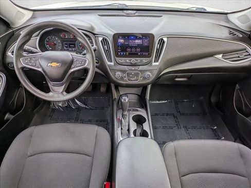 Used 2019 Chevrolet Malibu LS image 16