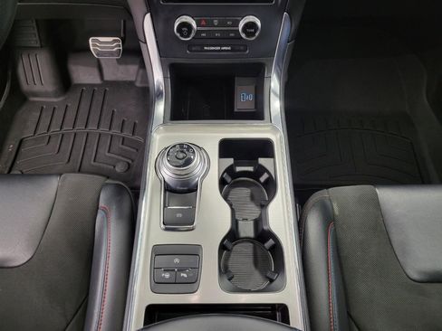 Used 2024 Ford Edge ST w/ Equipment Group 401A AWD/4WD image 16