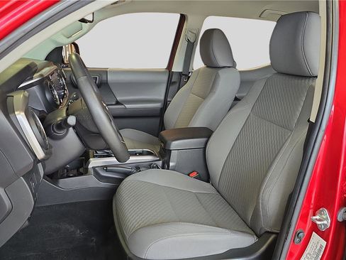 Used 2023 Toyota Tacoma SR5 w/ Technology Package image 11