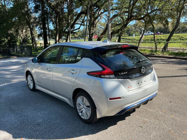 Used 2018 Nissan Leaf S w/ S Charge Package FWD image 4