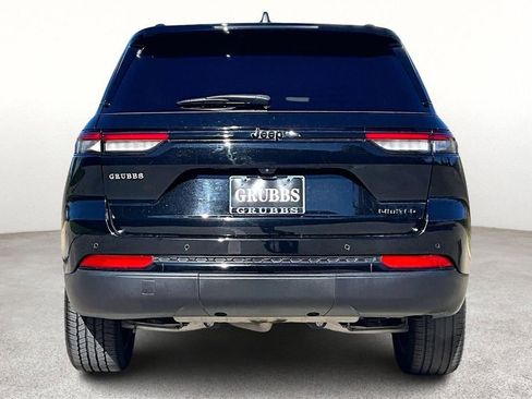 Used 2024 Jeep Grand Cherokee Limited w/ Black Appearance Package image 6