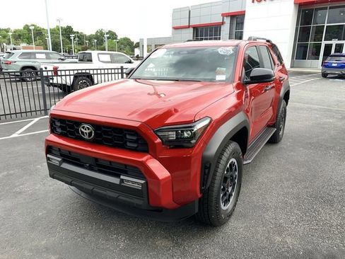 Certified 2025 Toyota 4Runner TRD Off-Road AWD/4WD image 4