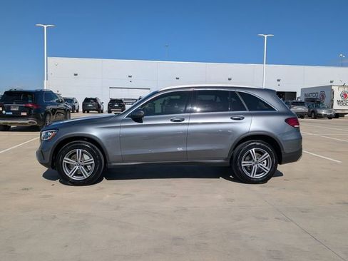 Used 2021 Mercedes-Benz GLC 300 image 3