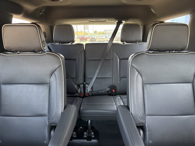 Used 2025 Chevrolet Tahoe Premier AWD/4WD image 21