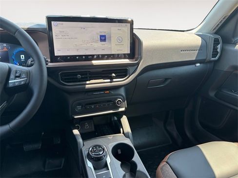 New 2025 Ford Bronco Sport Outer Banks w/ Sasquatch Outer Banks Package image 11