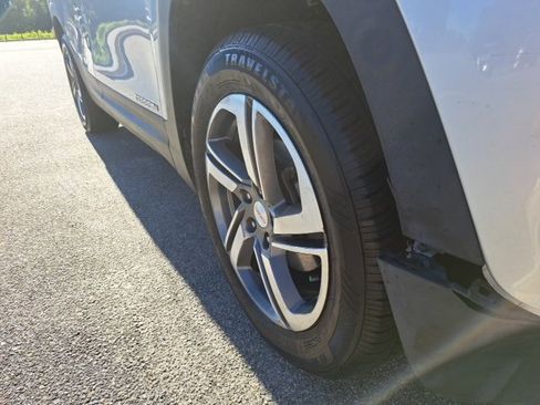 Used 2020 GMC Terrain SLT image 4