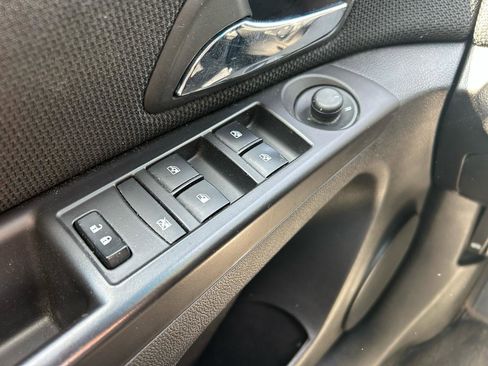 Used 2016 Chevrolet Cruze LT w/ RS Package FWD image 25