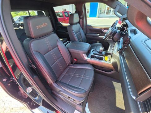 Used 2023 Chevrolet Silverado 1500 High Country AWD/4WD image 14