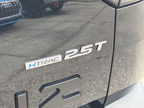 Used 2025 Hyundai Santa Cruz Limited image 11