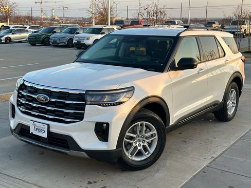 New 2026 Ford Explorer Active w/ Active Comfort Package image 26