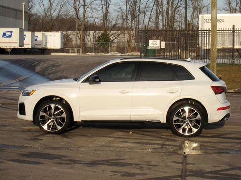 Used 2021 Audi SQ5 Premium Plus w/ Premium Plus Package image 9