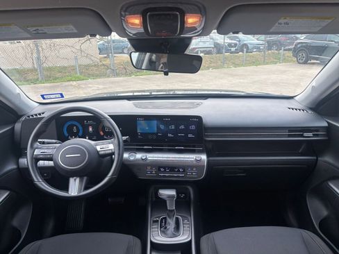 Used 2025 Hyundai Kona SEL image 35