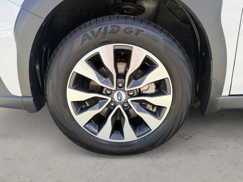 Certified 2025 Subaru Outback Touring XT AWD/4WD image 10