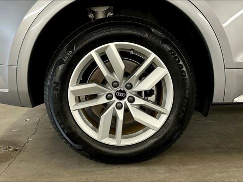 Used 2022 Audi Q5 2.0T Premium w/ Convenience Package image 12