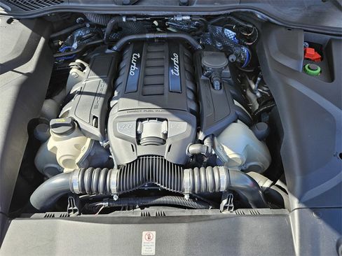 Used 2016 Porsche Cayenne Turbo image 47