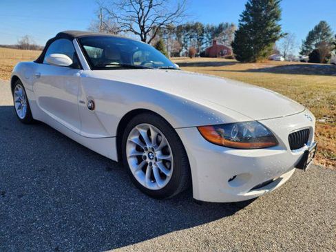 Used 2003 BMW Z4 2.5i image 4
