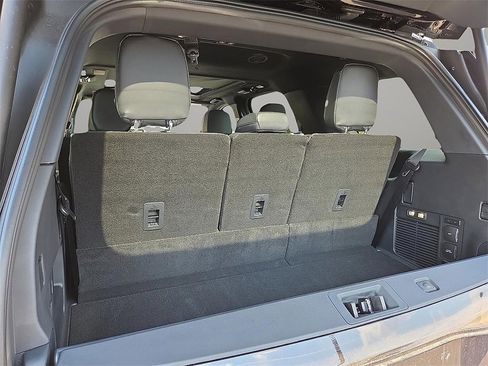 New 2025 Lincoln Navigator Reserve w/ Jet Appearance Package image 8