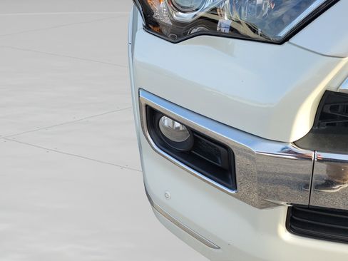 Used 2015 Toyota 4Runner Limited image 14