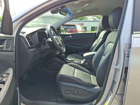 Used 2021 Hyundai Tucson Limited AWD/4WD image 15