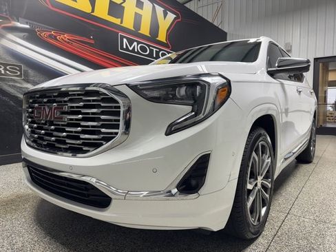 Used 2019 GMC Terrain Denali w/ Advanced Safety Package image 2