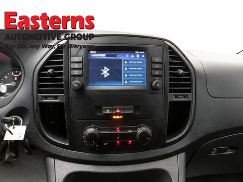 Used 2022 Mercedes-Benz Metris image 12