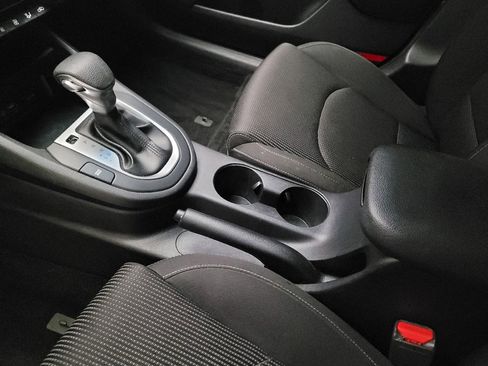 Used 2019 Kia Forte LXS FWD image 26
