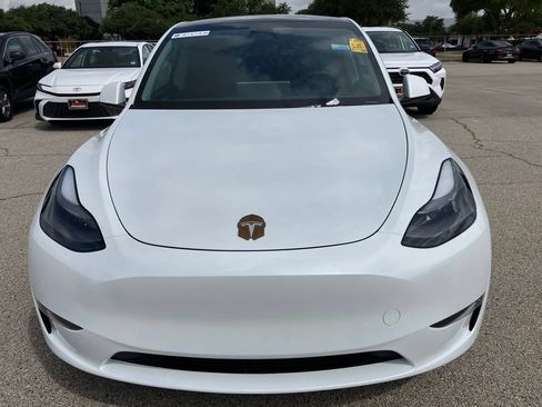Used 2024 Tesla Model Y Performance AWD/4WD image 1