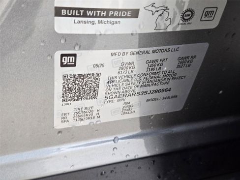 Used 2025 Buick Enclave Preferred FWD image 34
