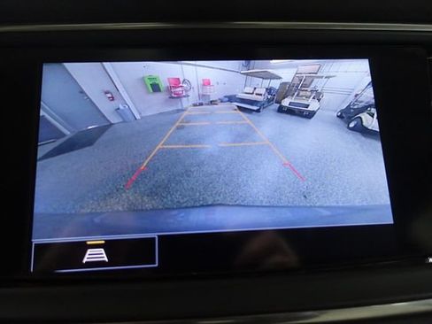 Used 2024 Buick Enclave Essence FWD image 14
