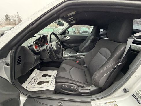 Used 2012 Nissan 370Z Coupe image 10