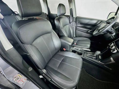 Used 2018 Subaru Forester 2.5i Touring w/ Popular Package #2 AWD/4WD image 32