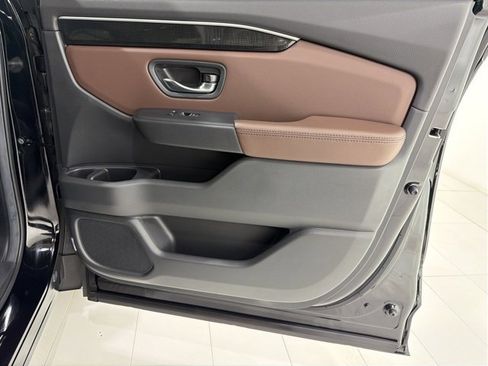 Used 2025 Honda Pilot Elite image 20