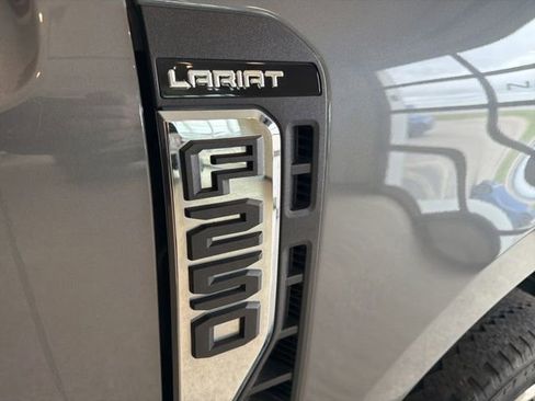 Used 2024 Ford F250 Lariat w/ Chrome Package AWD/4WD image 7