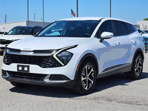 Certified 2023 Kia Sportage EX image 10