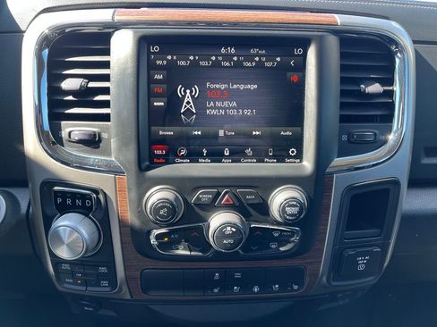 Used 2018 RAM 1500 Laramie AWD/4WD image 16