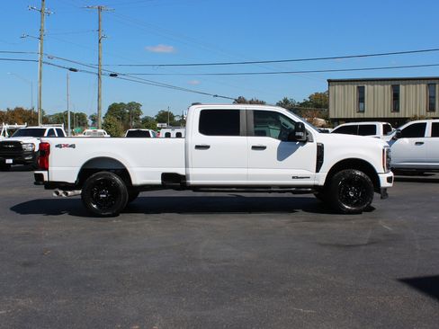 Used 2023 Ford F250 XL w/ STX Appearance Package image 5