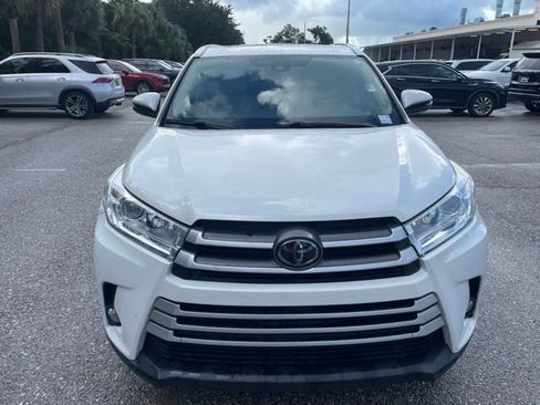 Used 2018 Toyota Highlander XLE FWD image 6