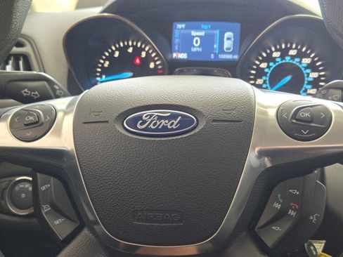 Used 2014 Ford Escape SE image 28