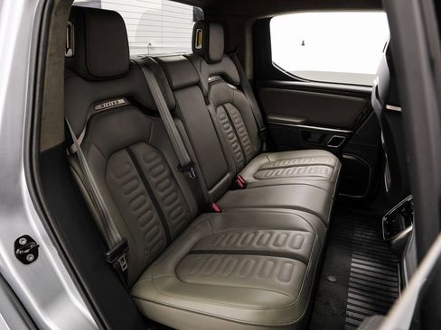 Used 2022 Rivian R1T Launch Edition image 41