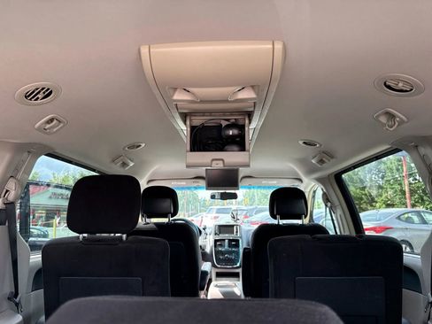 Used 2012 Dodge Grand Caravan Crew w/ Crew Value Pkg image 18