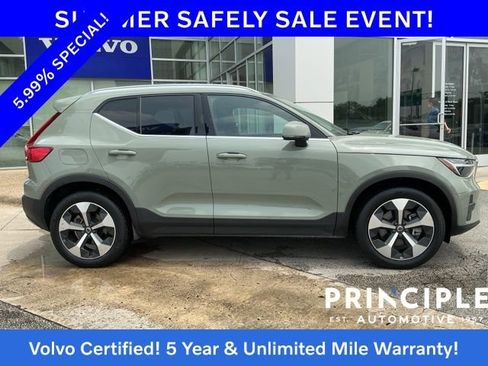 Certified 2024 Volvo XC40 B5 Core AWD/4WD image 7