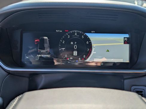 Used 2022 Land Rover Range Rover Sport HST AWD/4WD image 28