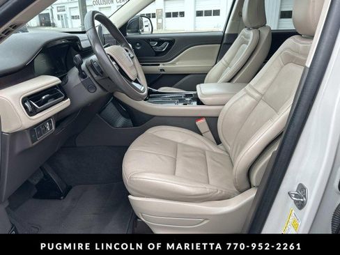 Used 2022 Lincoln Aviator Reserve w/ Elements Package Plus image 9