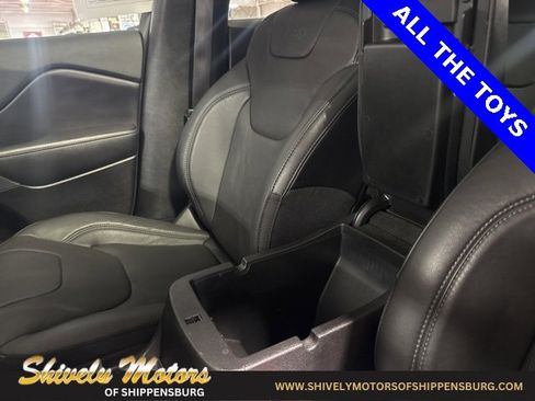 Certified 2021 Jeep Cherokee Limited w/ Elite Package image 26