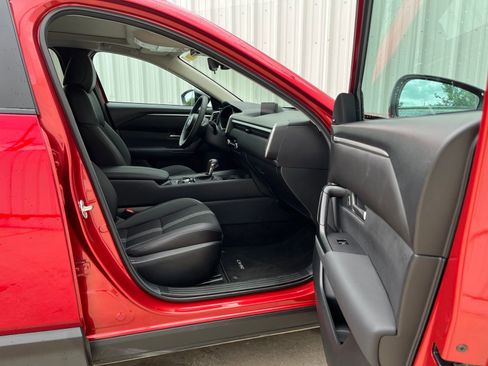 Used 2025 MAZDA CX-50 AWD 2.5 S w/ Premium Package image 16