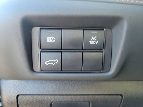 Used 2023 Toyota Highlander Bronze Edition image 33