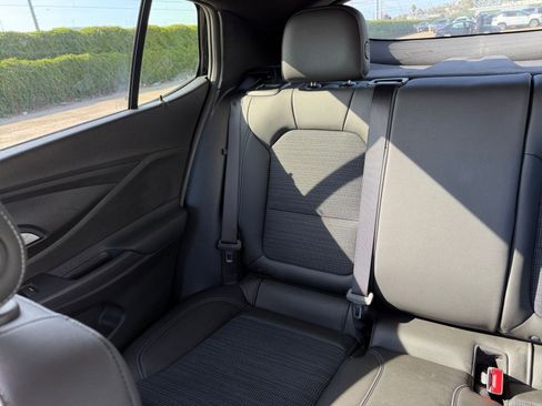 Used 2025 Buick Envista Preferred image 37